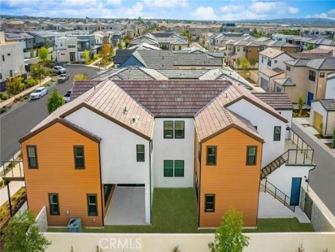 100  Draw  , Irvine, CA