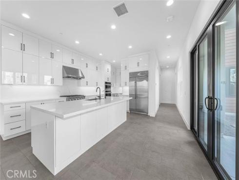 100  Draw  , Irvine, CA