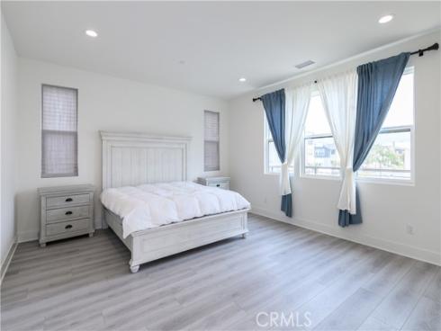 100  Draw  , Irvine, CA