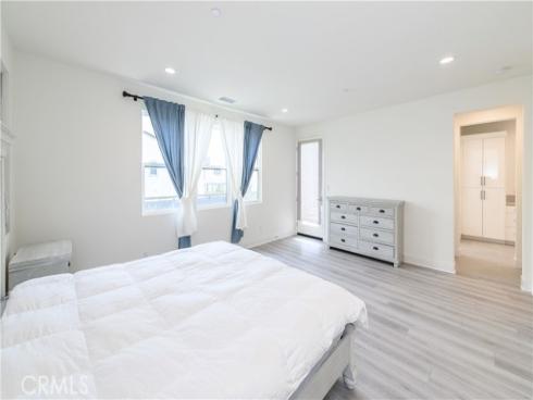 100  Draw  , Irvine, CA