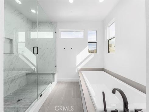 100  Draw  , Irvine, CA