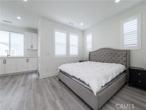 100  Draw  , Irvine, CA