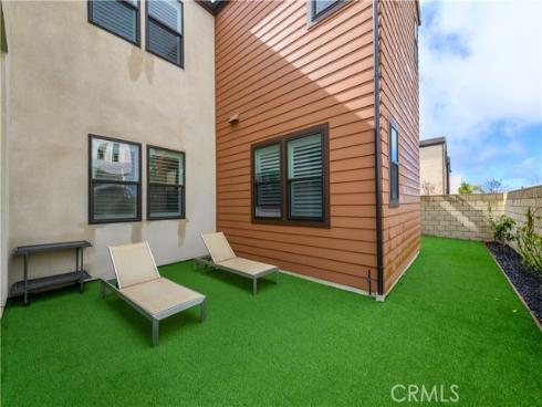 100  Draw  , Irvine, CA