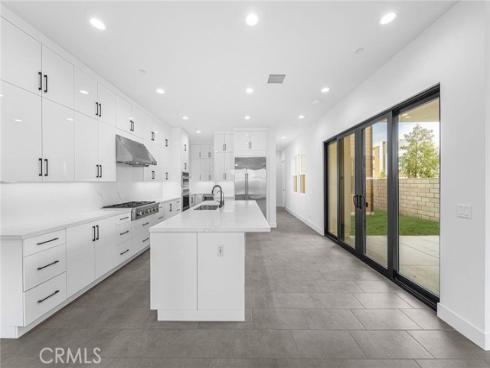 100  Draw  , Irvine, CA