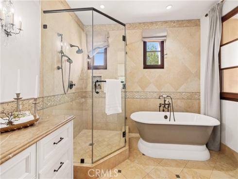 51  Echo  , Irvine, CA