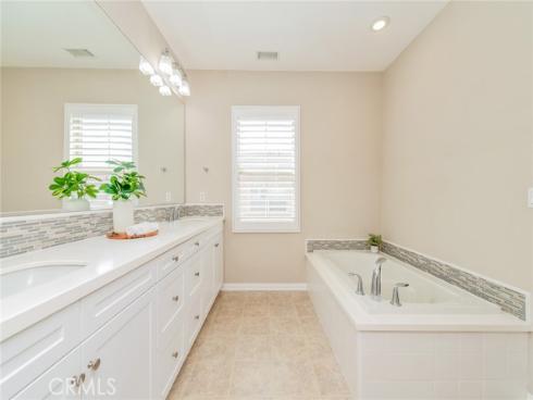 167  Overbrook  , Irvine, CA