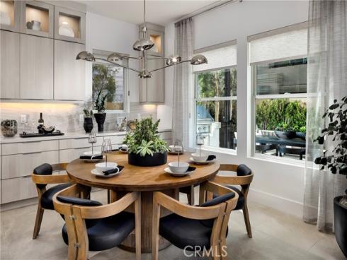 169 Apron , Irvine, CA