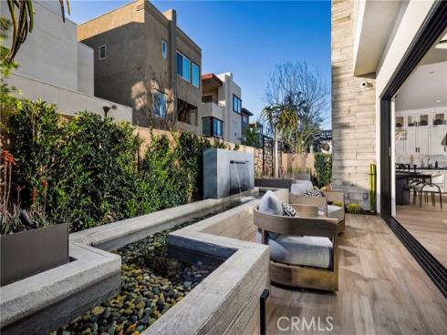 113 Apron , Irvine, CA