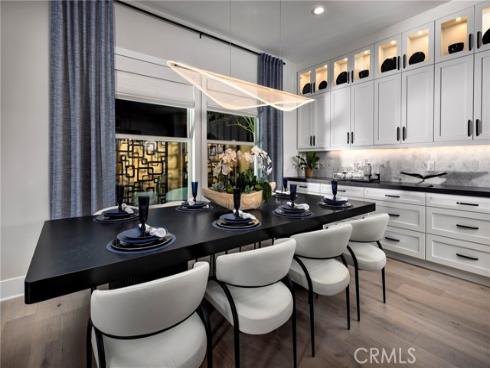 113 Apron , Irvine, CA