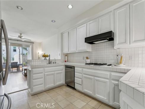 1  Longbourn Aisle  , Irvine, CA