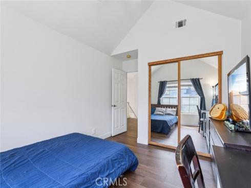 1  Longbourn Aisle  , Irvine, CA