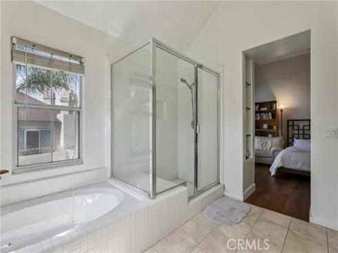 1  Longbourn Aisle  , Irvine, CA