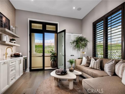 548  Sahara  , Irvine, CA