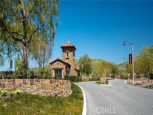 103  Vigna  , Irvine, CA