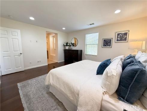 81  Keepsake  , Irvine, CA