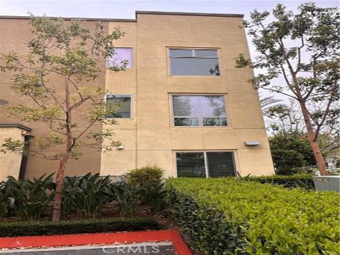 27  Soho  , Irvine, CA