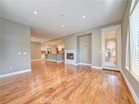 135  Pathway  , Irvine, CA