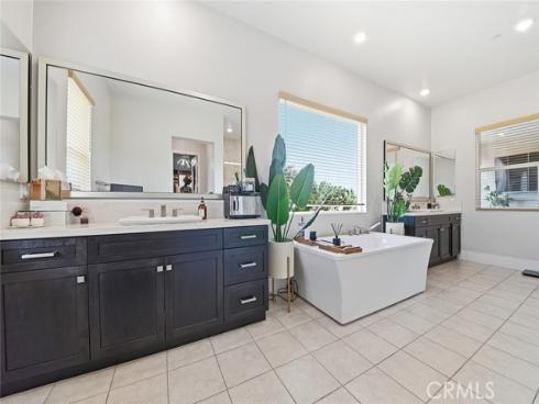 102  Balance  , Irvine, CA