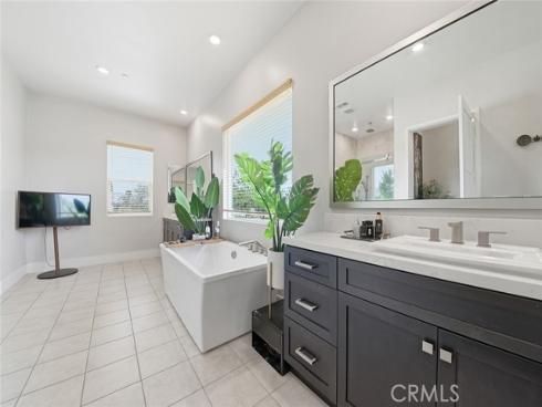 102  Balance  , Irvine, CA