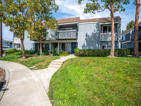 44 Fallbrook