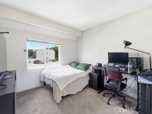 44  Fallbrook  , Irvine, CA