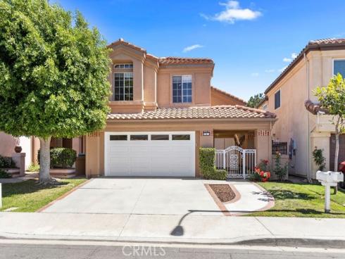 6  Aprilla  , Irvine, CA