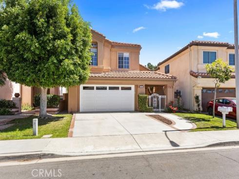 6  Aprilla  , Irvine, CA