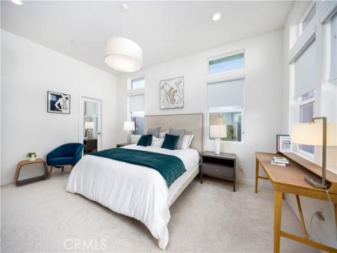 109  Newall  , Irvine, CA