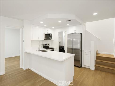 446  Fallingstar  , Irvine, CA