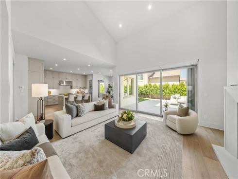 237  Pinnacle  , Irvine, CA