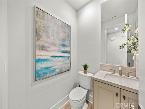 237  Pinnacle  , Irvine, CA