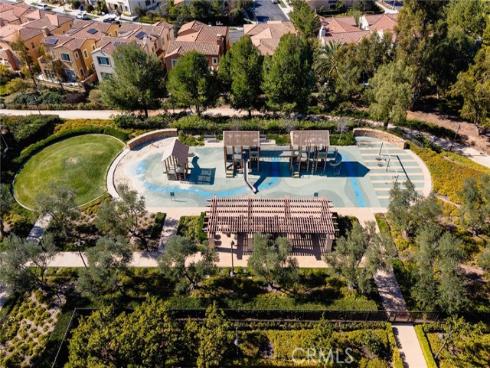 237  Pinnacle  , Irvine, CA