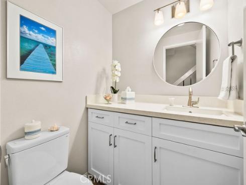38  Navarre  138 , Irvine, CA