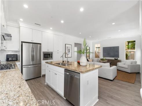 275  Rodeo  , Irvine, CA