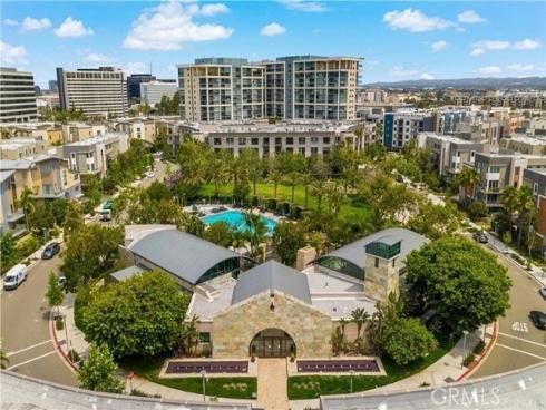 81  Waldorf  , Irvine, CA