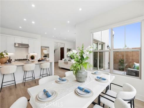 122  Glydon  , Irvine, CA