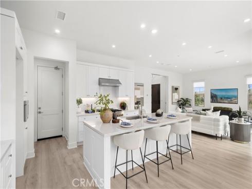 122  Glydon  , Irvine, CA