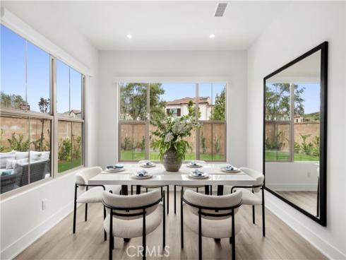 122  Glydon  , Irvine, CA