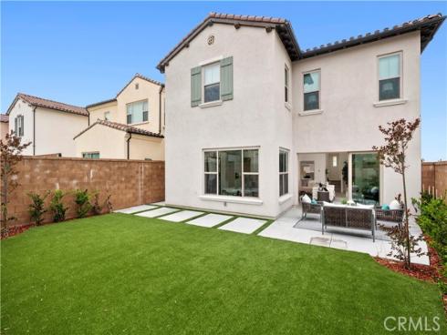 122  Glydon  , Irvine, CA
