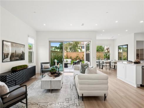 122  Glydon  , Irvine, CA