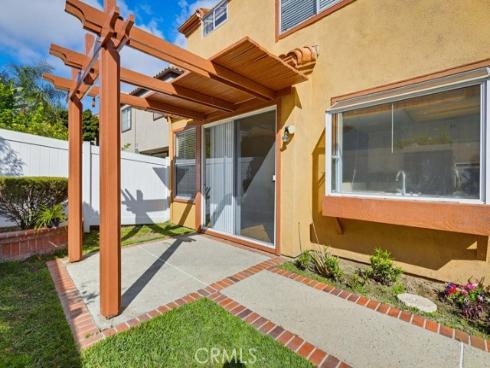 4  Estrella  , Irvine, CA
