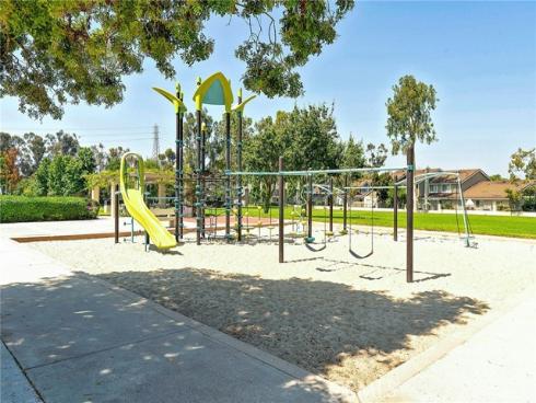 4  Woodleaf  , Irvine, CA