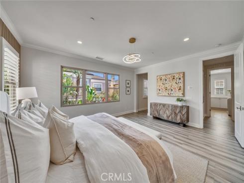 80  Rossmore  , Irvine, CA