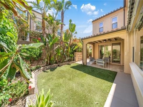 80  Rossmore  , Irvine, CA