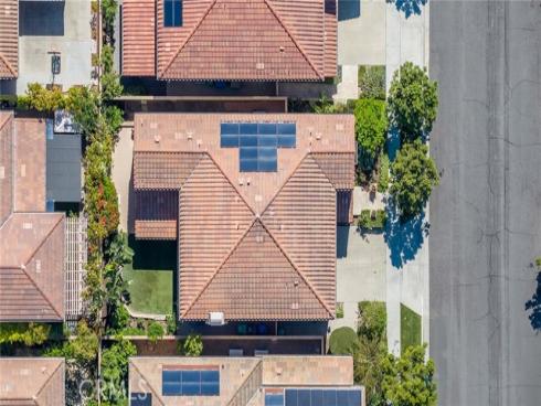 80  Rossmore  , Irvine, CA