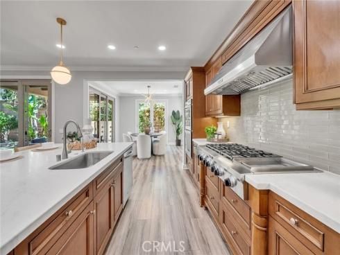 80  Rossmore  , Irvine, CA