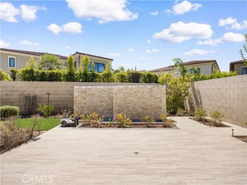 92  Interstellar  , Irvine, CA