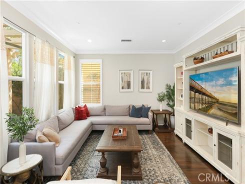 231  Rodeo  , Irvine, CA