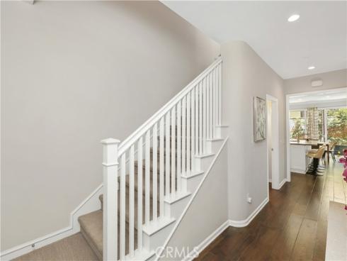 231  Rodeo  , Irvine, CA