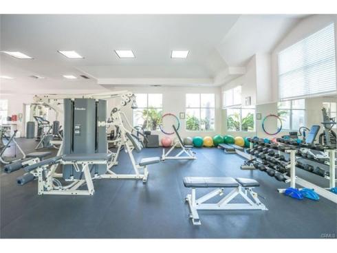 2233  Martin  311 , Irvine, CA